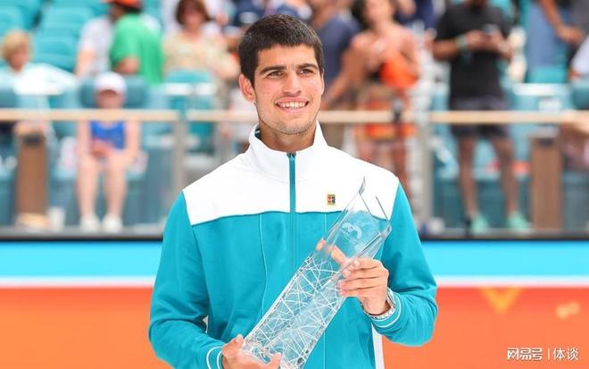 乒乓球作为 乒乓球作为