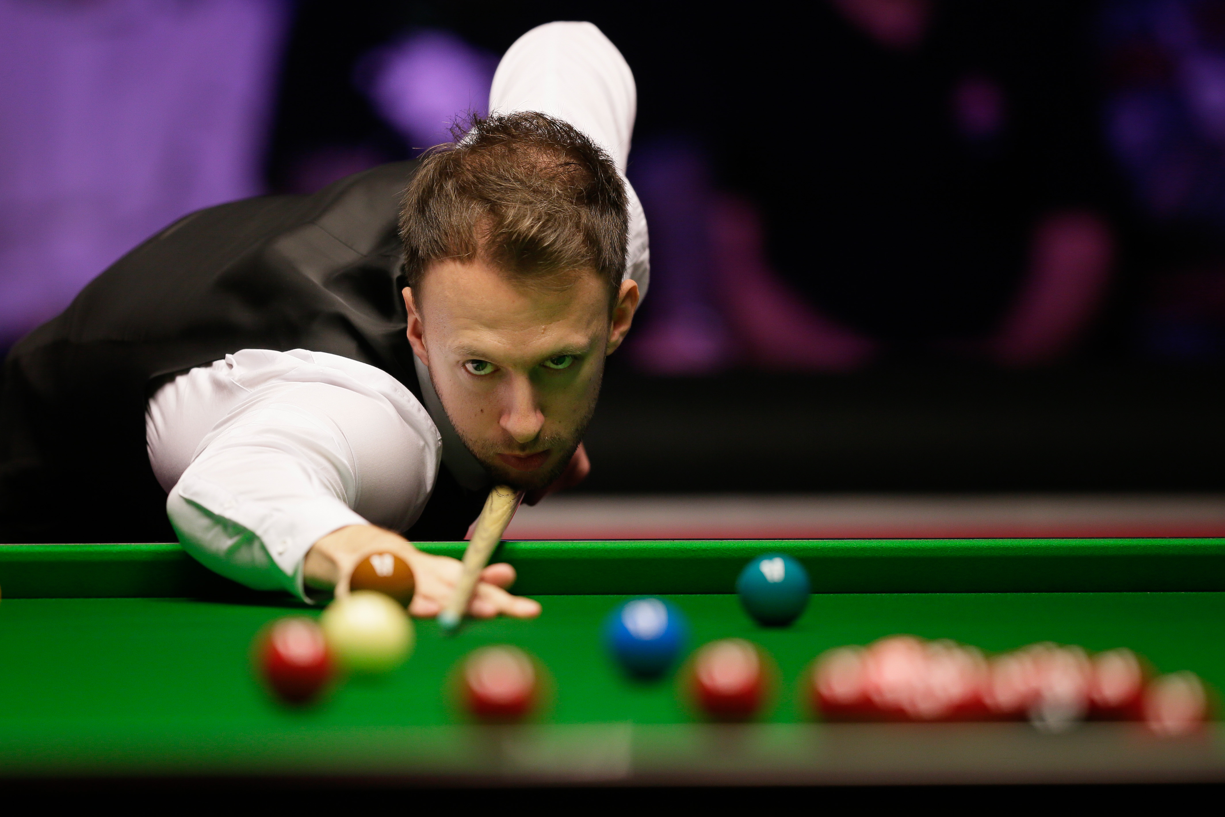 赛场后为球 赛场后为球