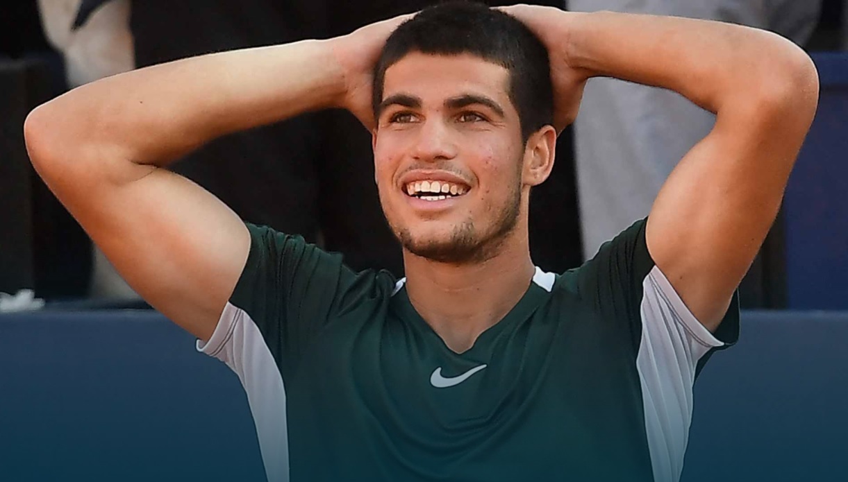 他得到了更 他得到了更