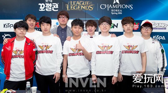 年轻天才的 年轻天才的