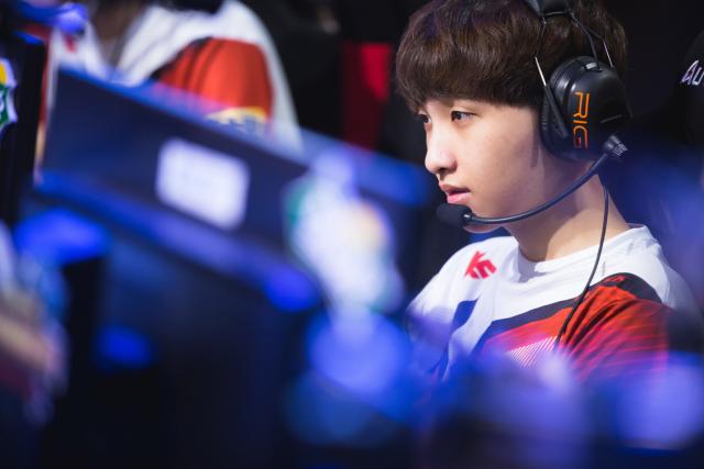 教练组将以 教练组将以